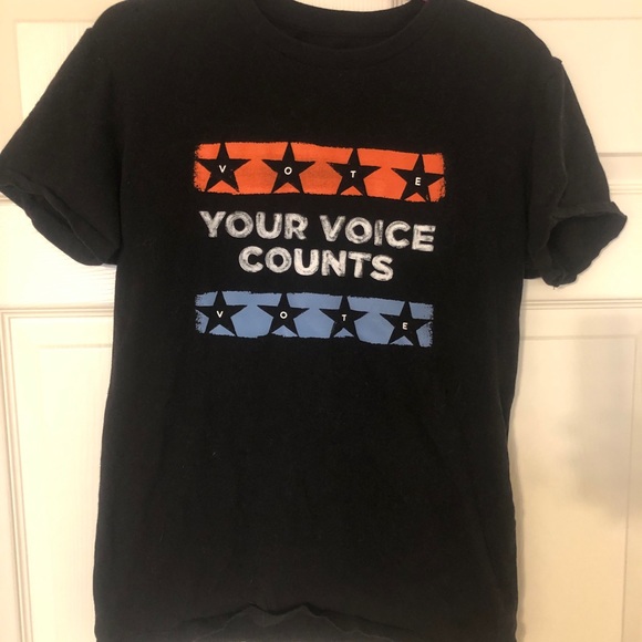 Basic Graphic Tee! - Picture 2 of 3